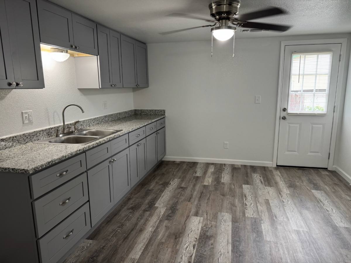House for rent at 405 A N Daugherty Ave #405, Eastland, TX 76448