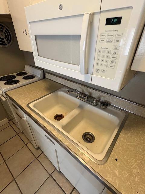 Apartment for rent at 107 E 9th St, Bartlesville, OK 74003