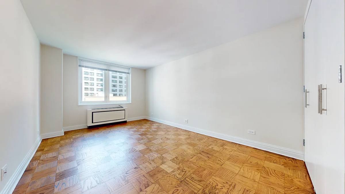 Apartment for rent at 400 E 71st St #8PP, New York, NY 10021