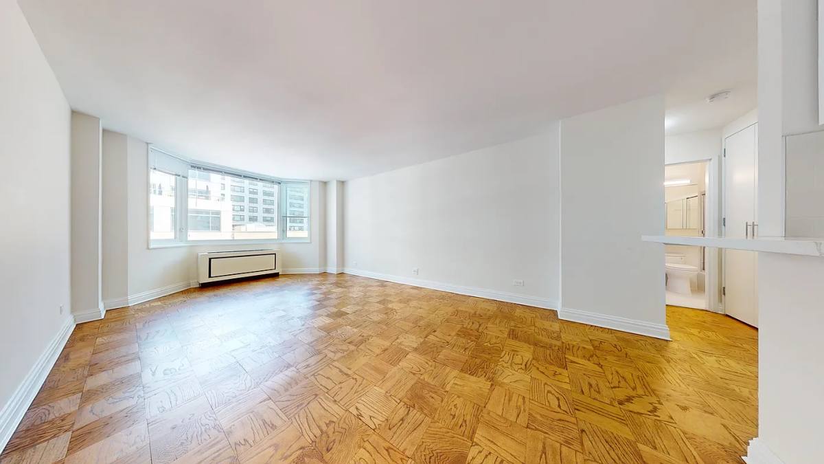 Apartment for rent at 400 E 71st St #8PP, New York, NY 10021