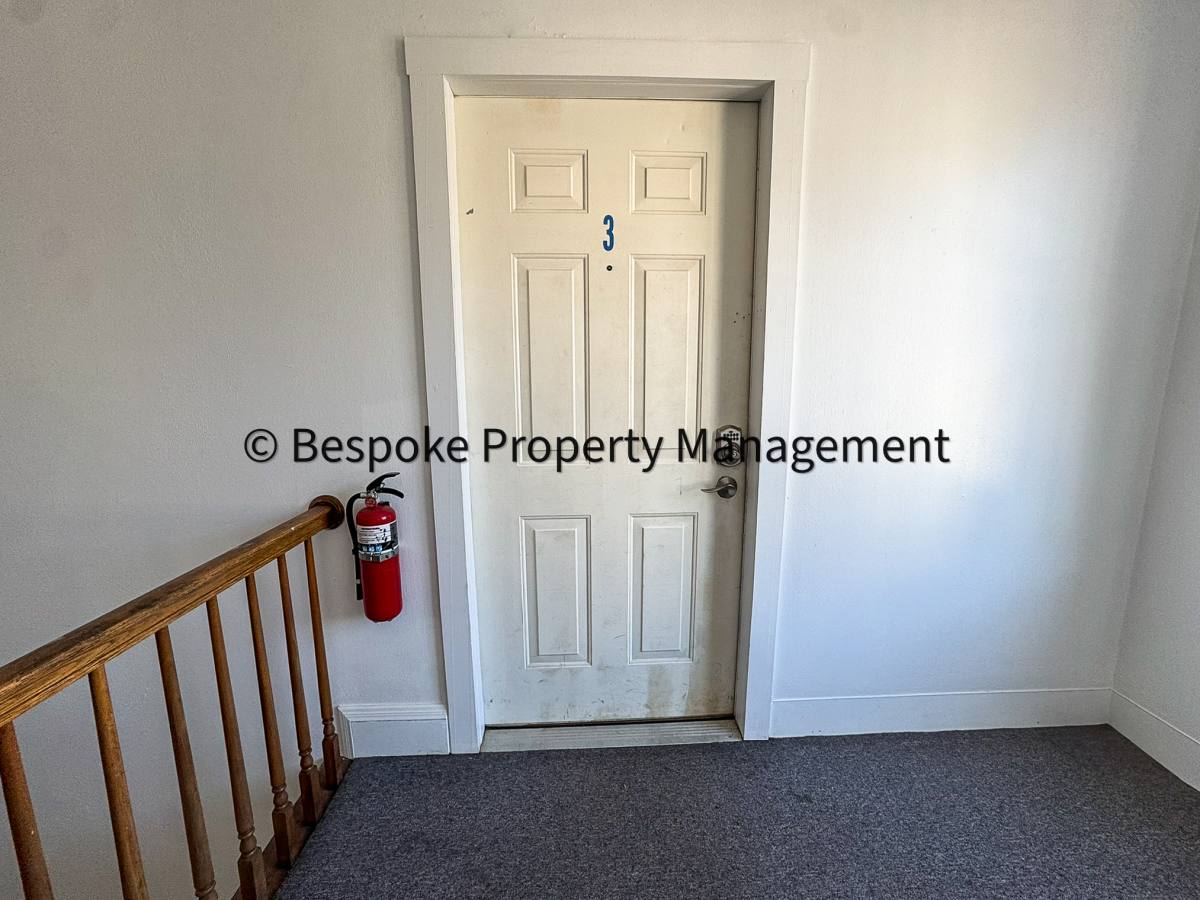 Apartment for rent at 209 Virginia Ave #3, Clarksburg, WV 26301