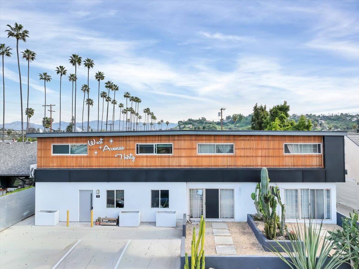 Apartment for rent at 2561 W Ave 30 #5, Los Angeles, CA 90031