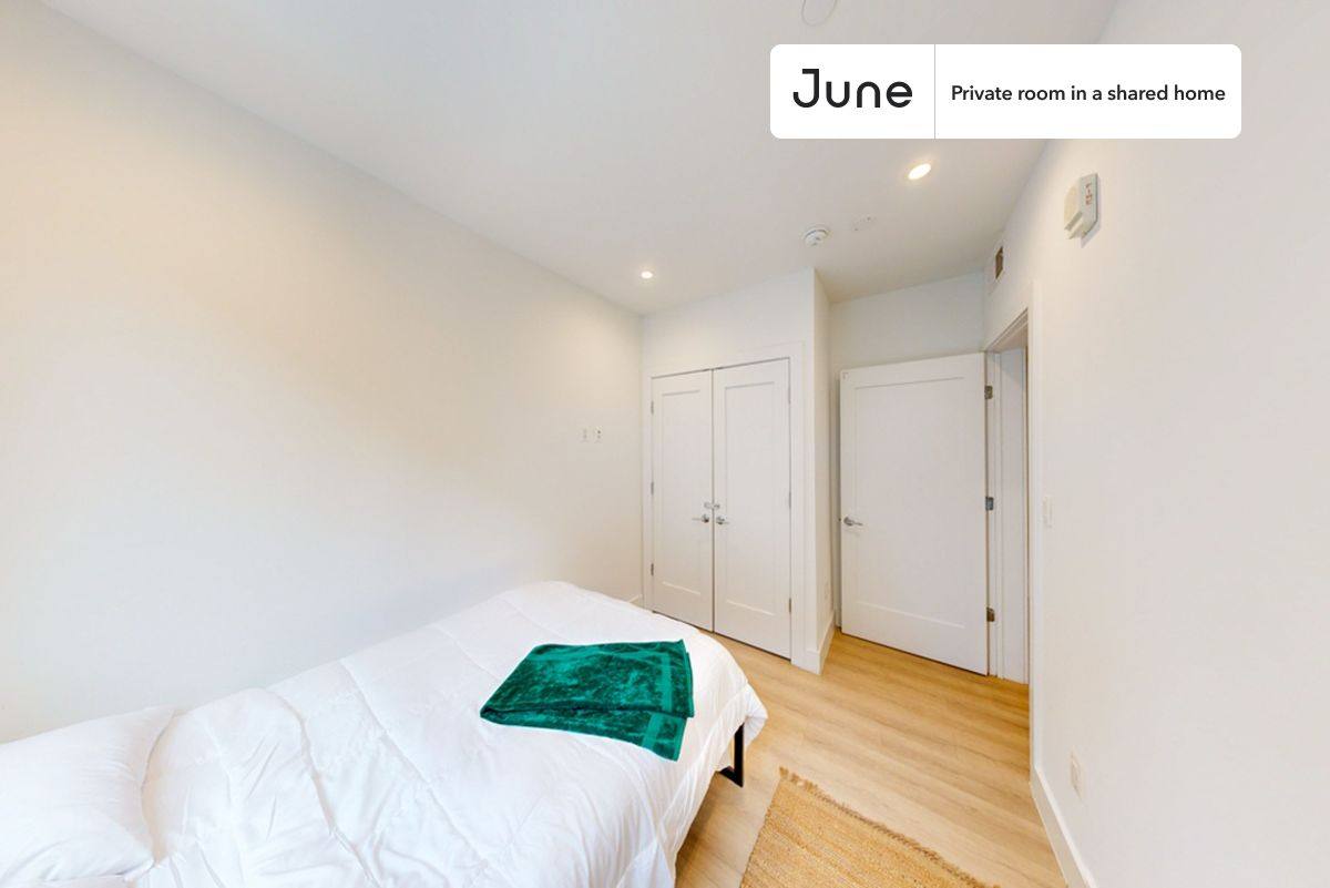 Apartment for rent at 2147 P St NW, Washington, DC 20037