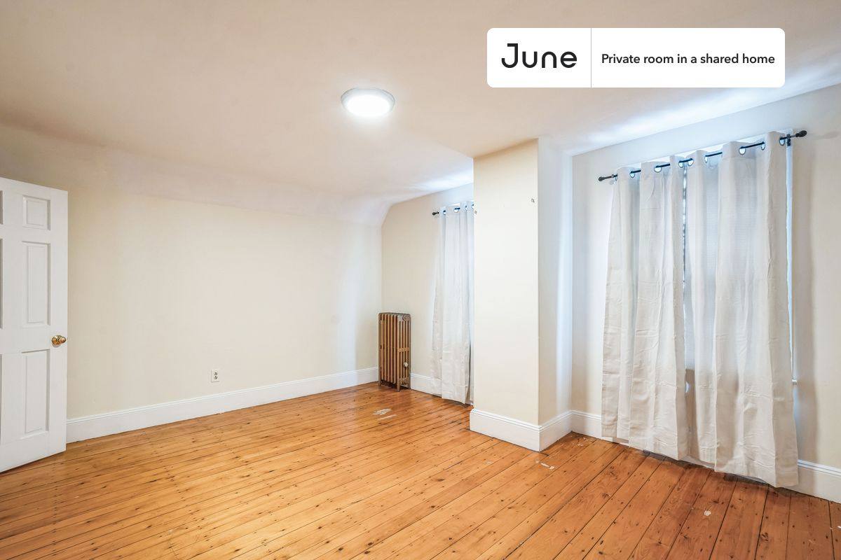 53 Sycamore St, Somerville, MA 02145