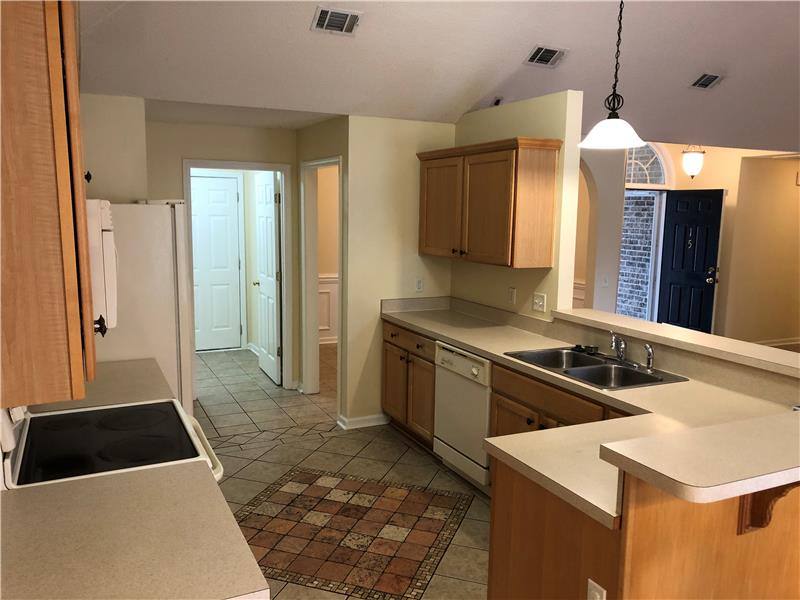 House for rent at 15 Ledgestone Lane, Savannah, GA 31419