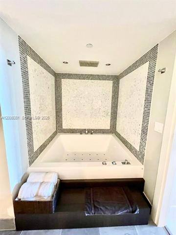 Apartment for rent at 200 Biscayne Blvd Way #4310, Miami, FL 33131