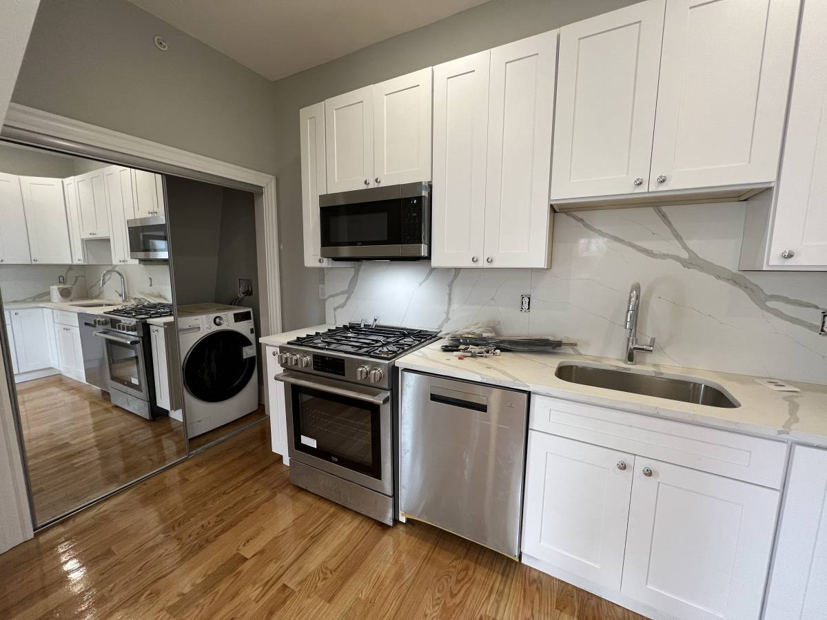 Apartment for rent at 71 Pearl St #U1, Somerville, MA 02145