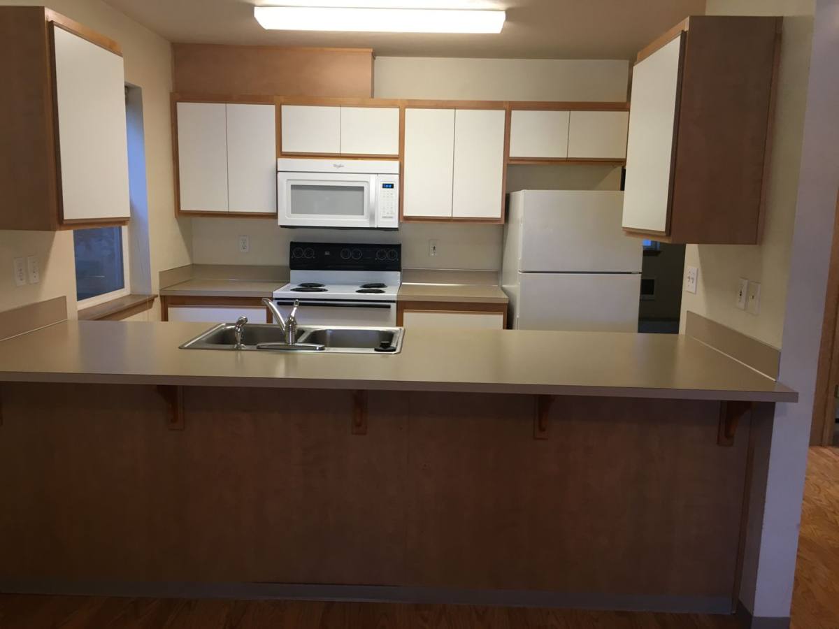 Apartment for rent at 962 964 966 E18th Ave, Eugene, OR 97403