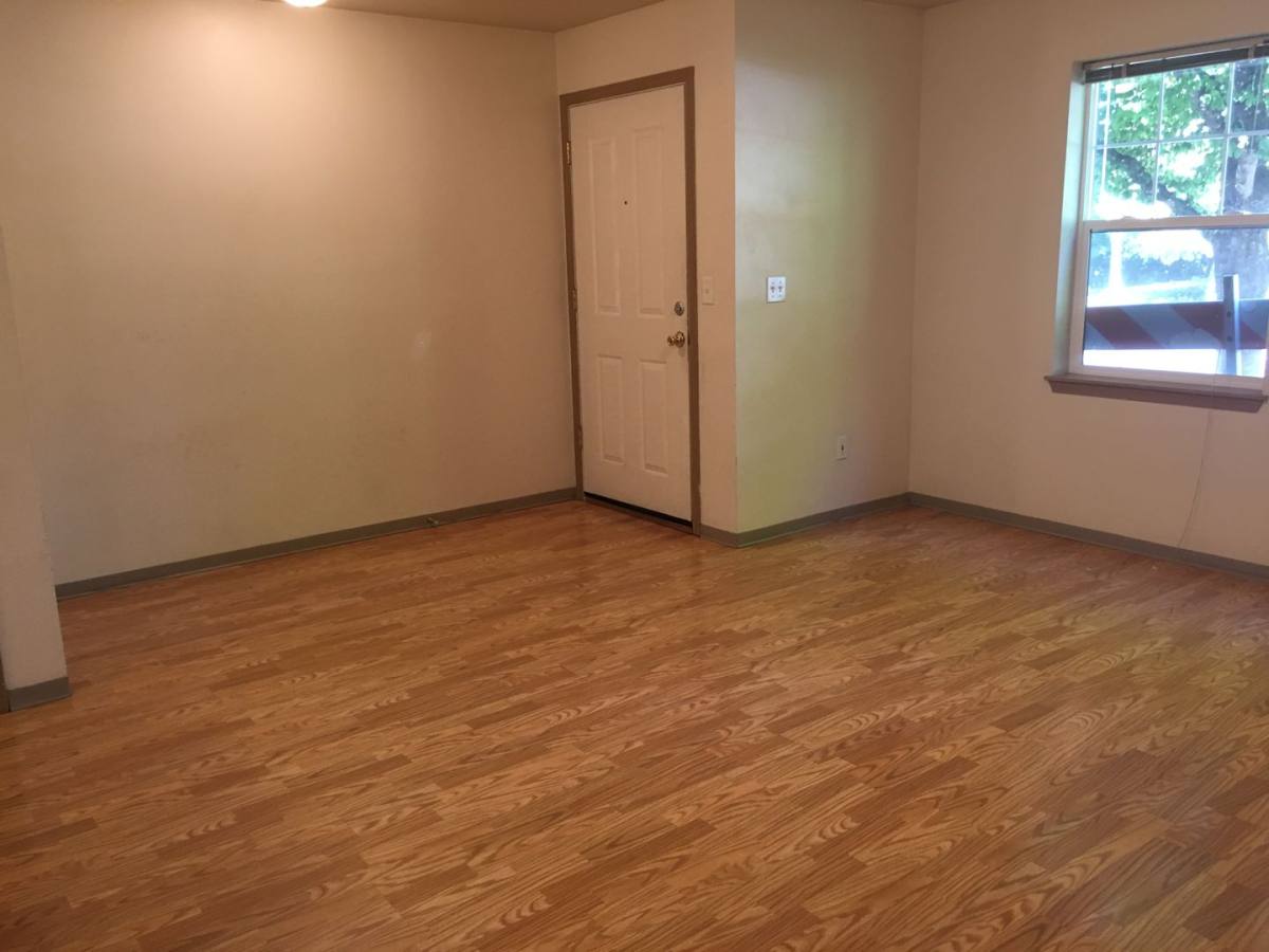 Apartment for rent at 962 964 966 E18th Ave, Eugene, OR 97403