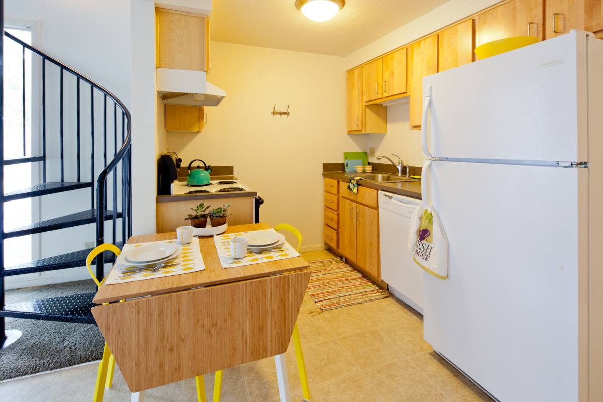 Apartment for rent at 125-135-155 E 19th, Eugene, OR 97401