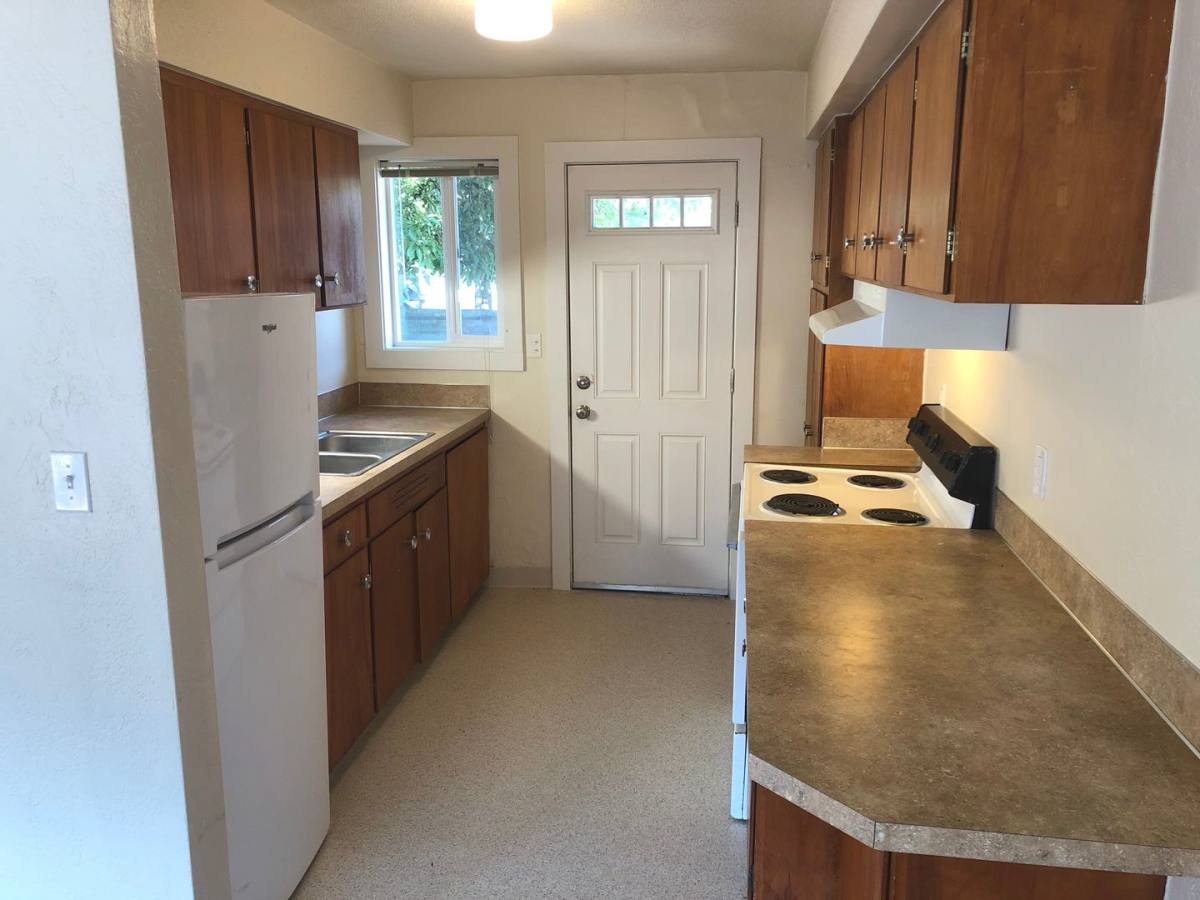 Apartment for rent at 323 E 18th Alley, Eugene, OR 97401