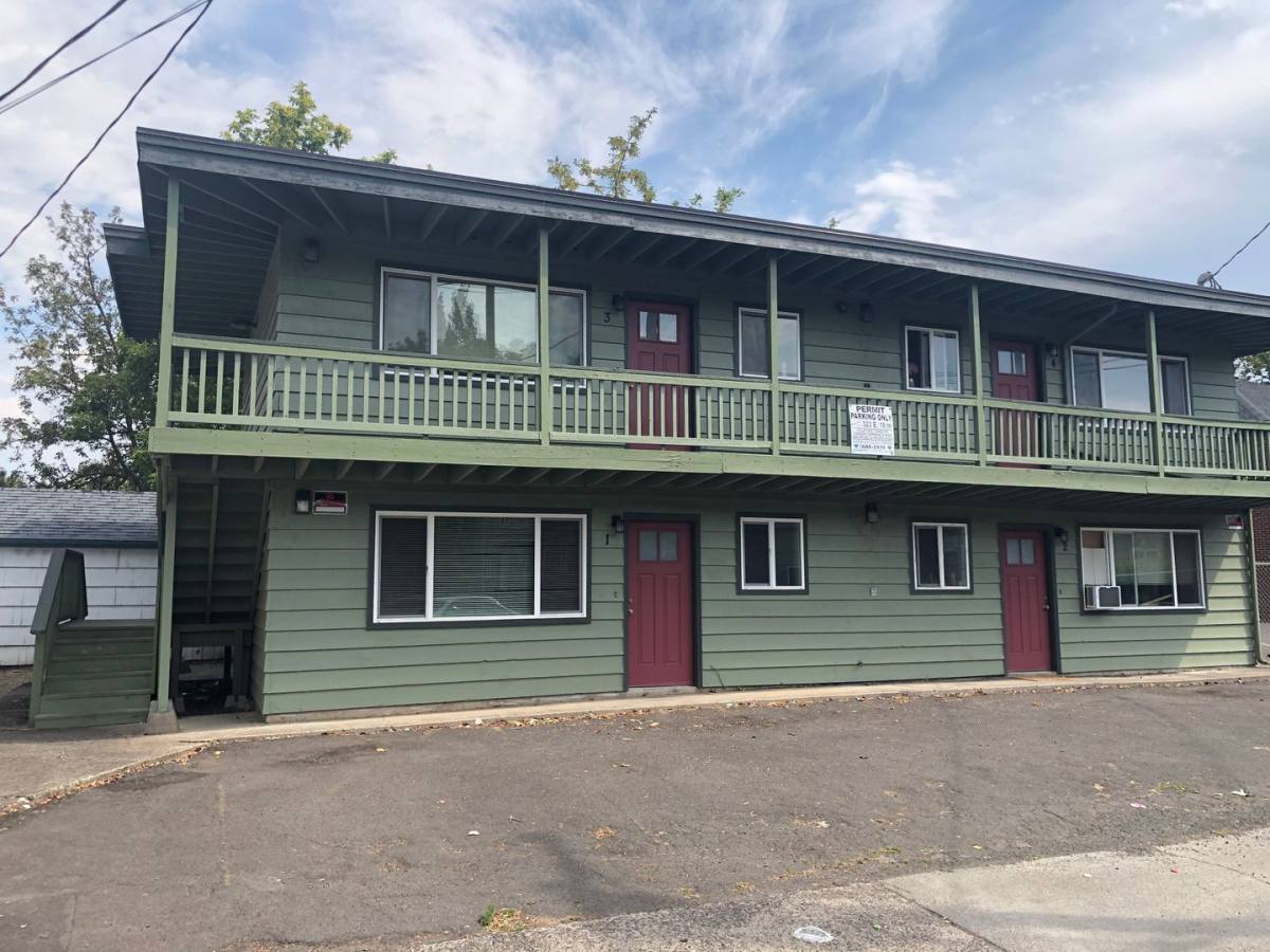 Apartment for rent at 323 E 18th Alley, Eugene, OR 97401