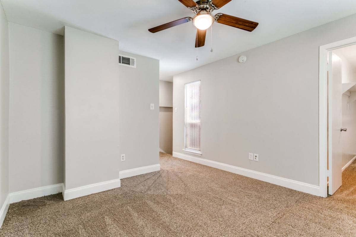 Apartment for rent at 4023 N Hall St, Dallas, TX 75219