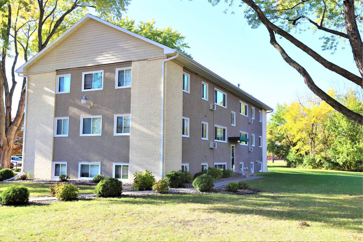 Apartment for rent at 10031 10035 10039 Lyndale Ave S, Minneapolis, MN 55420