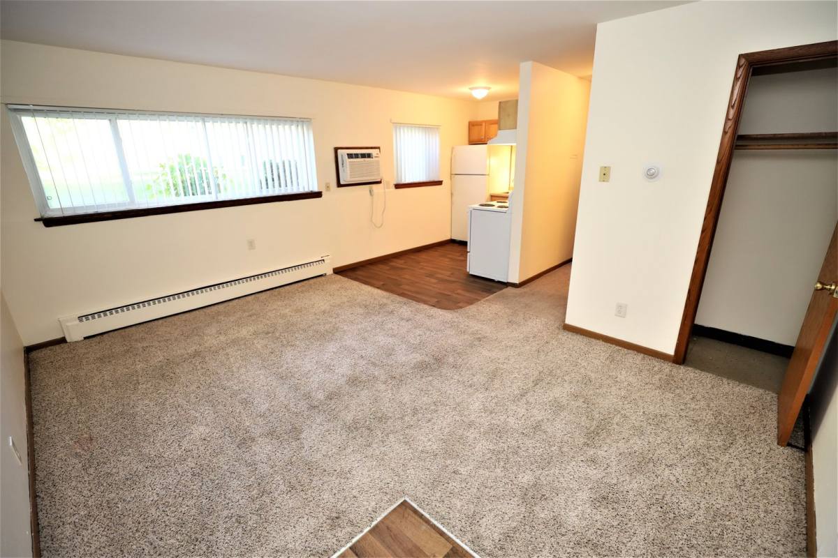 Apartment for rent at 10031 10035 10039 Lyndale Ave S, Minneapolis, MN 55420