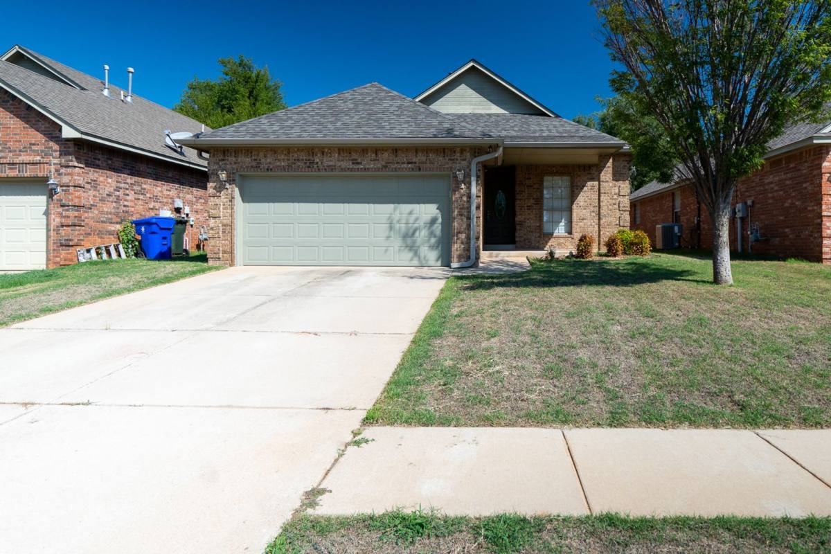 House for rent at 1301 Cedar Creek Dr, Norman, OK 73071