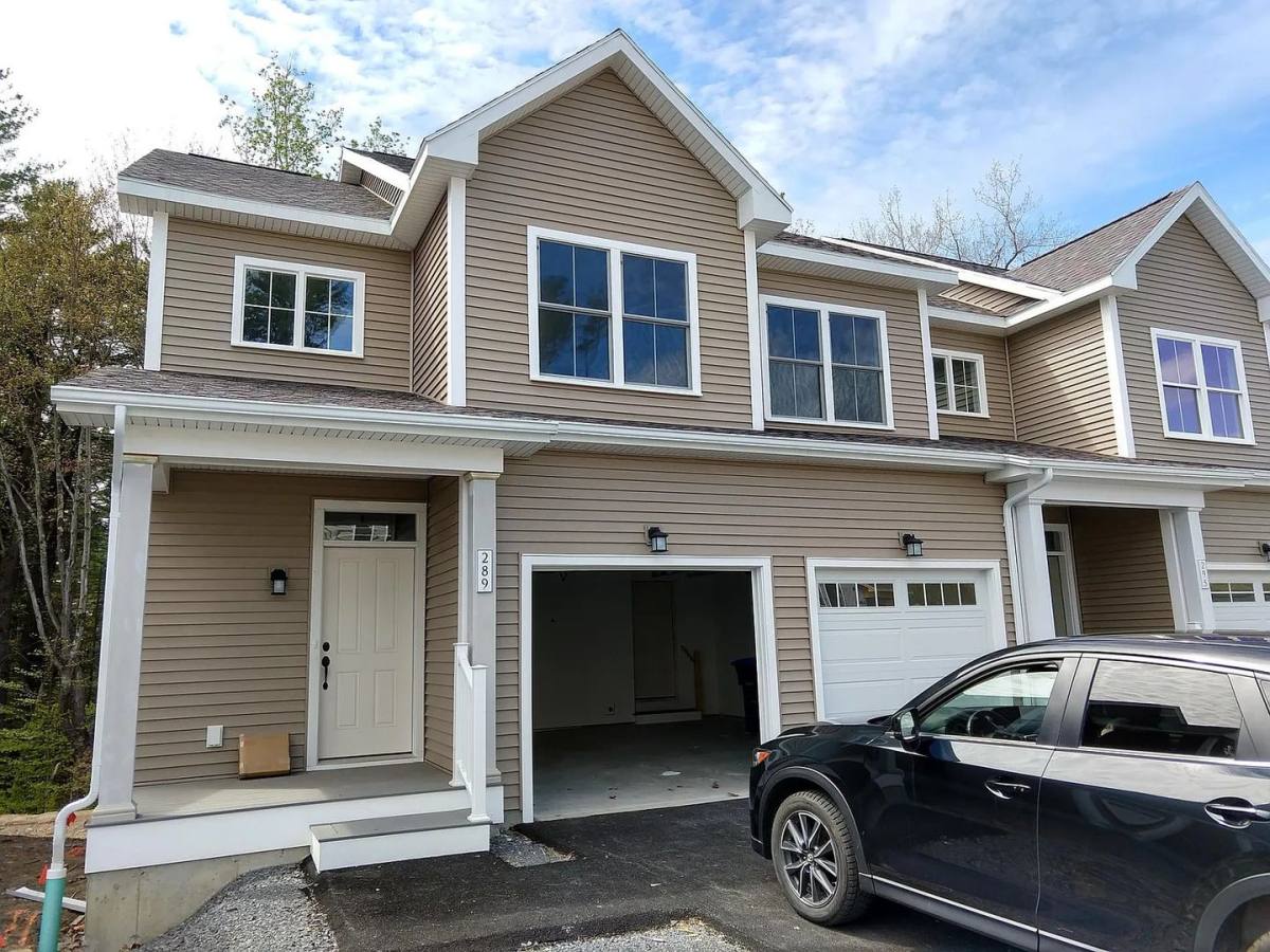 Townhouse for rent at 289 O'Brien Farm Rd, South Burlington, VT 05403