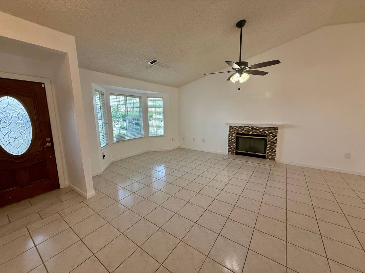 House for rent at 2108 Chaparral Dr, Delano, CA 93215