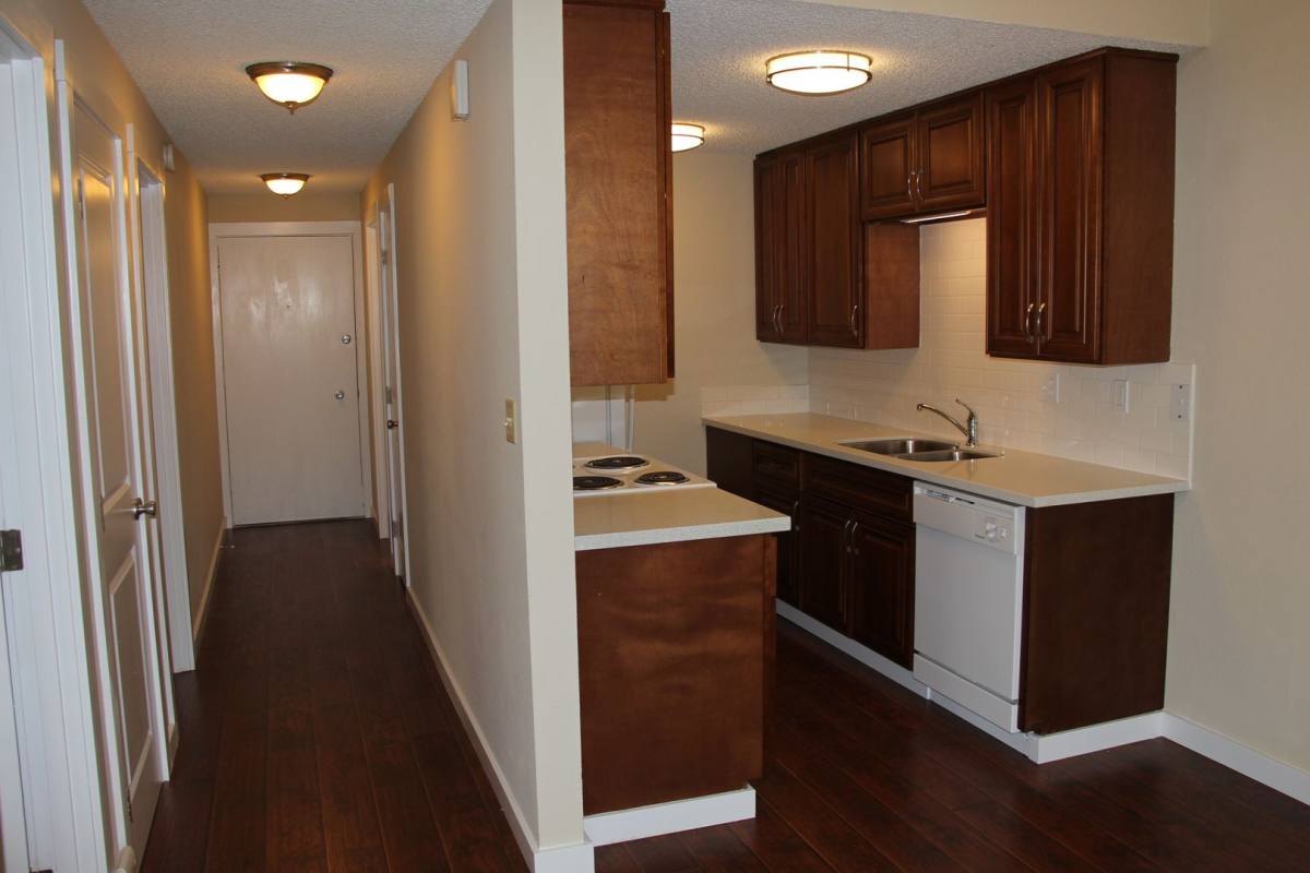 Apartment for rent at 15424 9th Ave SW, Seattle, WA 98166