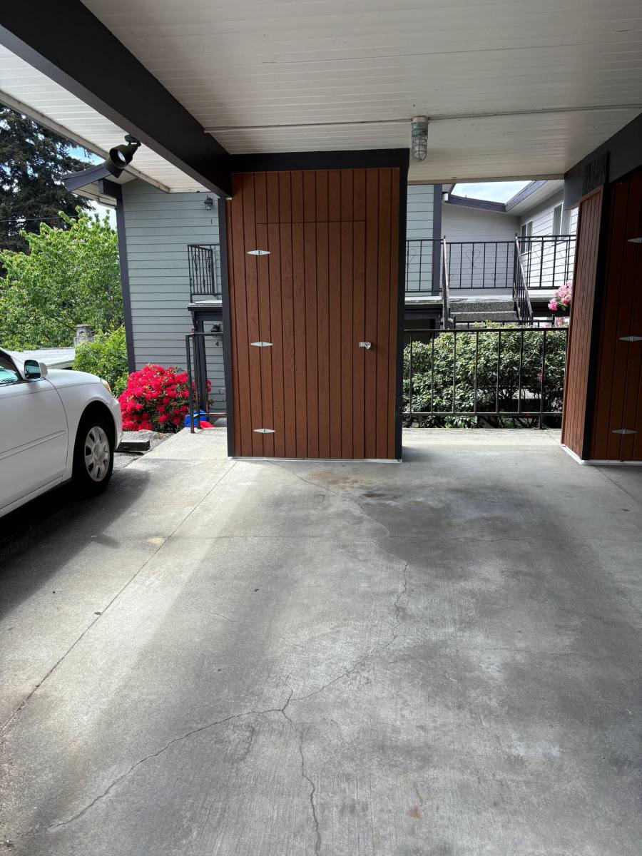 Apartment for rent at 15424 9th Ave SW, Seattle, WA 98166