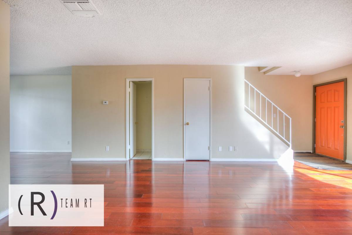 Townhouse for rent at 2020 20th St, Santa Monica, CA 90404