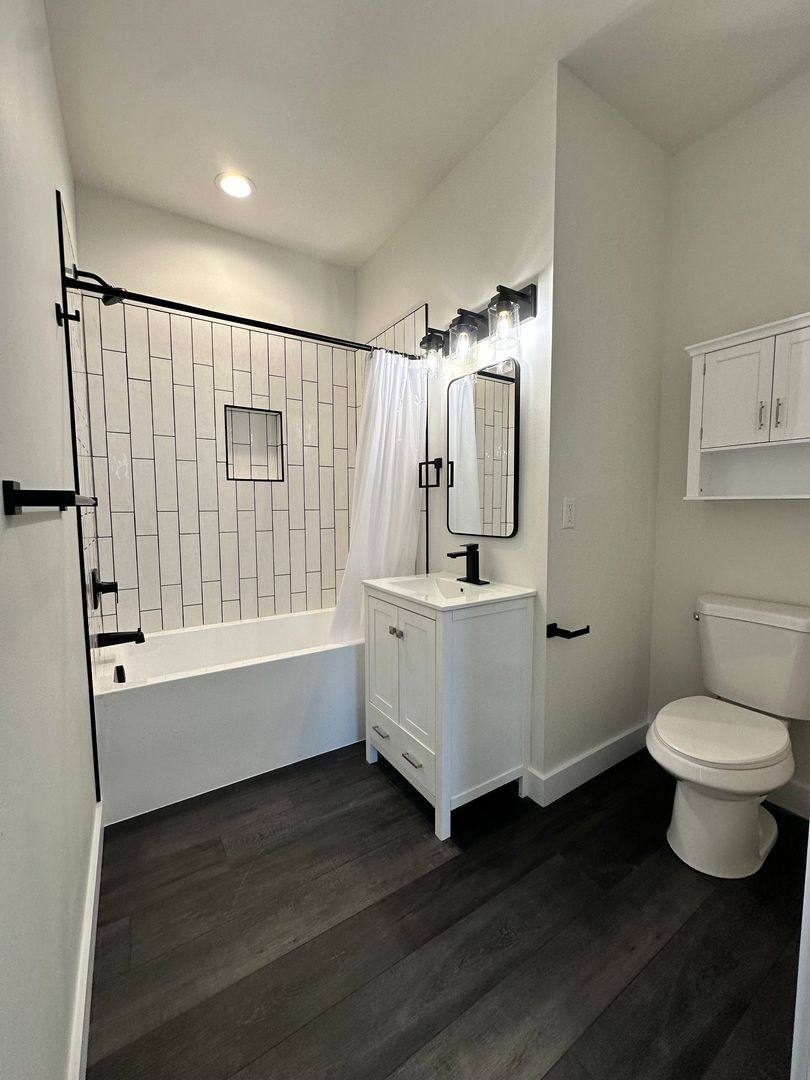 Apartment for rent at 460 N James Ave, East Wenatchee, WA 98802