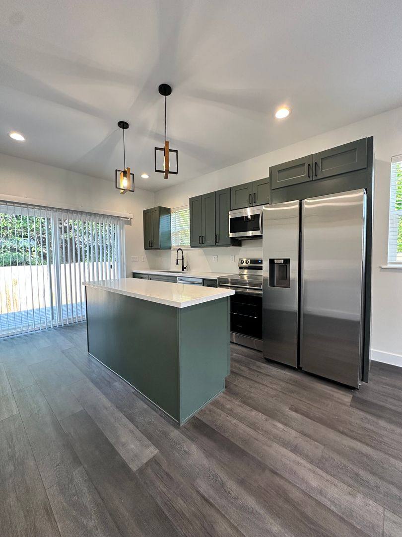 Apartment for rent at 460 N James Ave, East Wenatchee, WA 98802