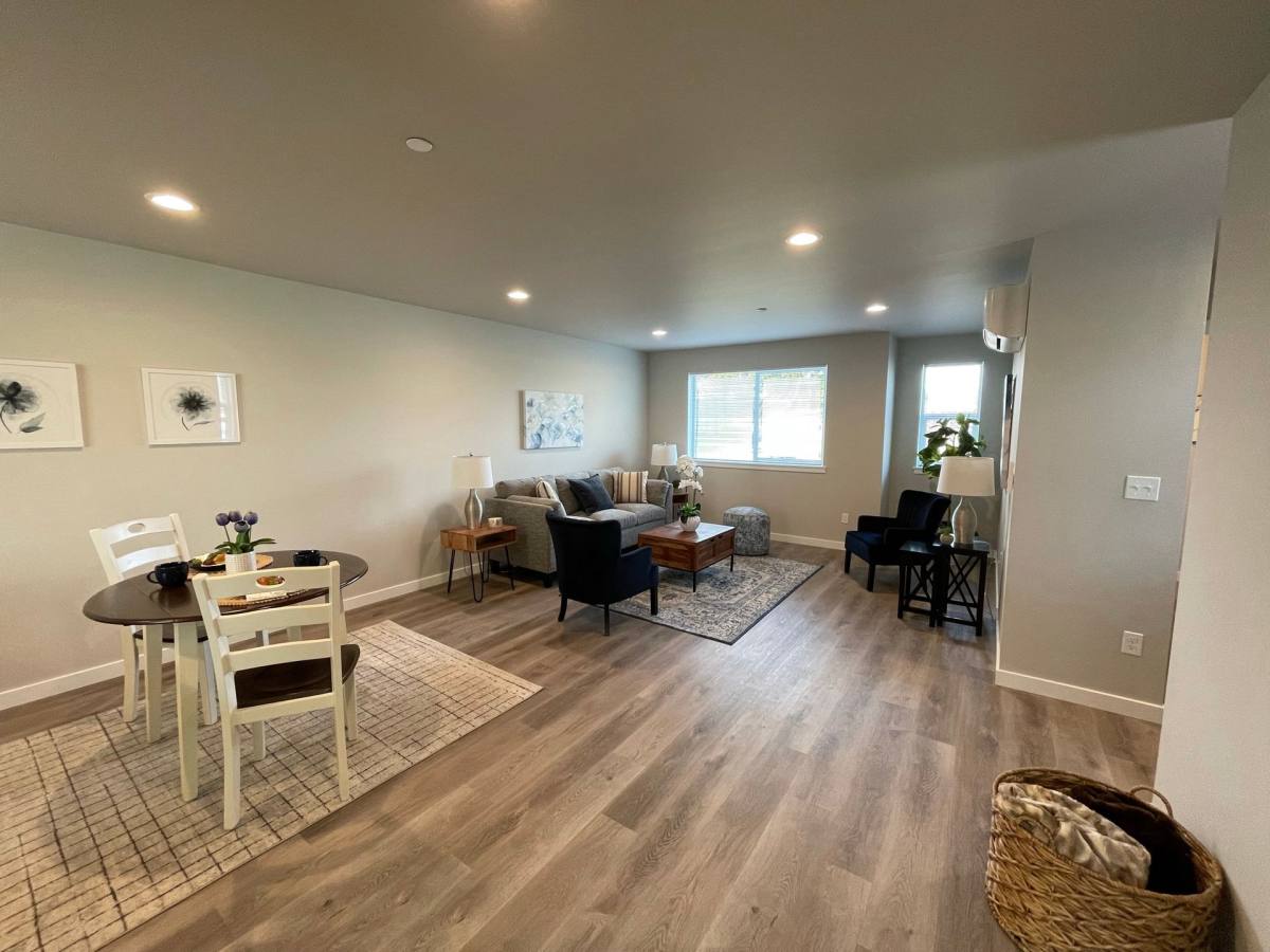 Townhouse for rent at 14601 1st Ave S, Tacoma, WA 98444