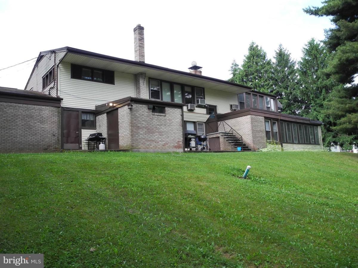 Apartment for rent at 6000 Chambers Hill Rd, Harrisburg, PA 17111