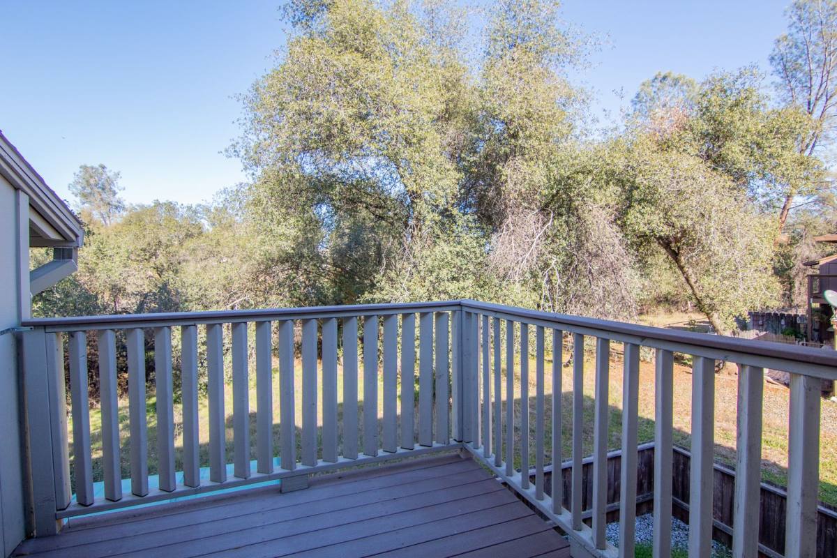 Apartment for rent at 1880 Conifer Way, Redding, CA 96002
