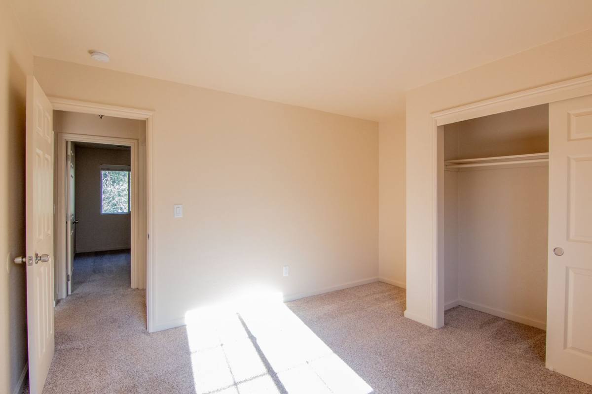 Apartment for rent at 1880 Conifer Way, Redding, CA 96002