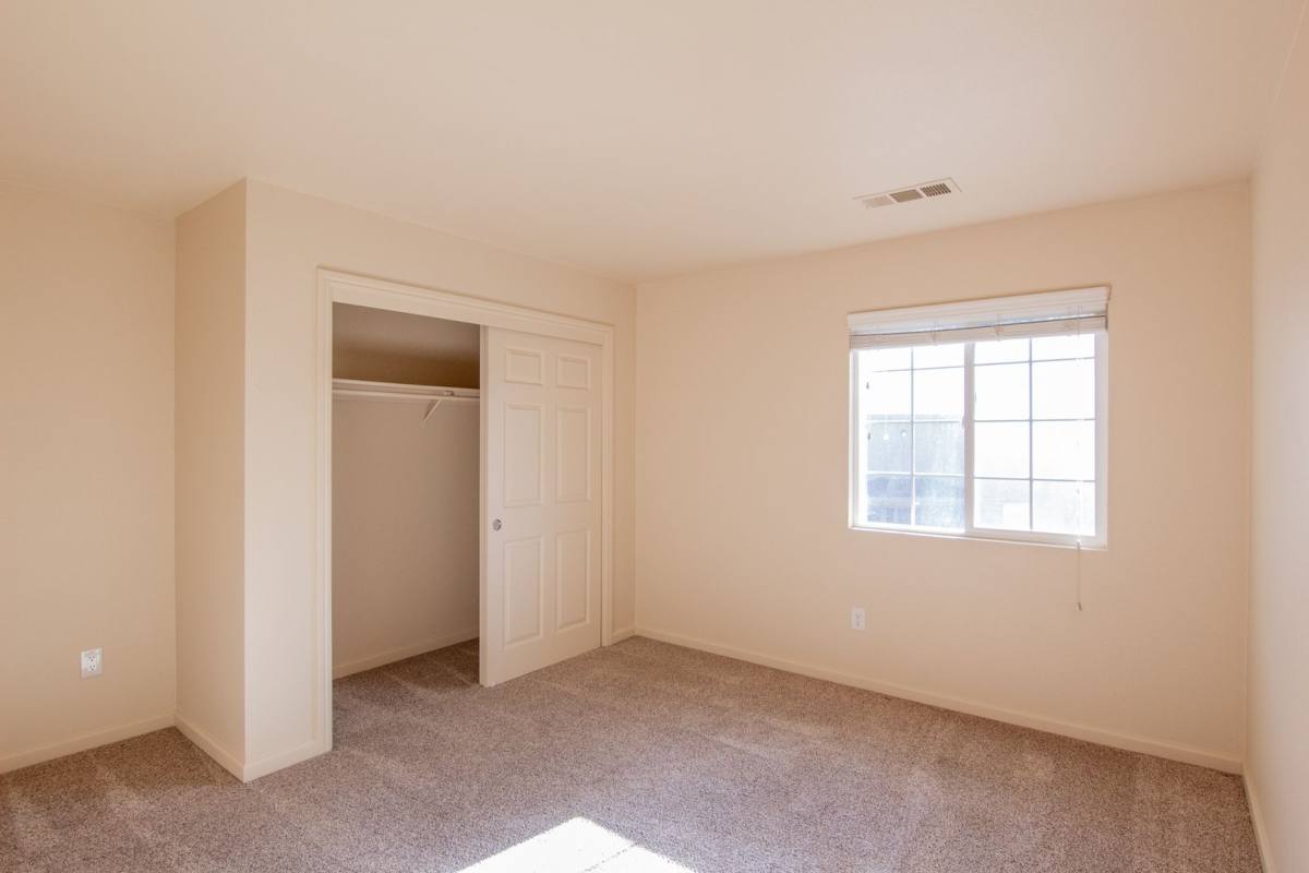 Apartment for rent at 1880 Conifer Way, Redding, CA 96002