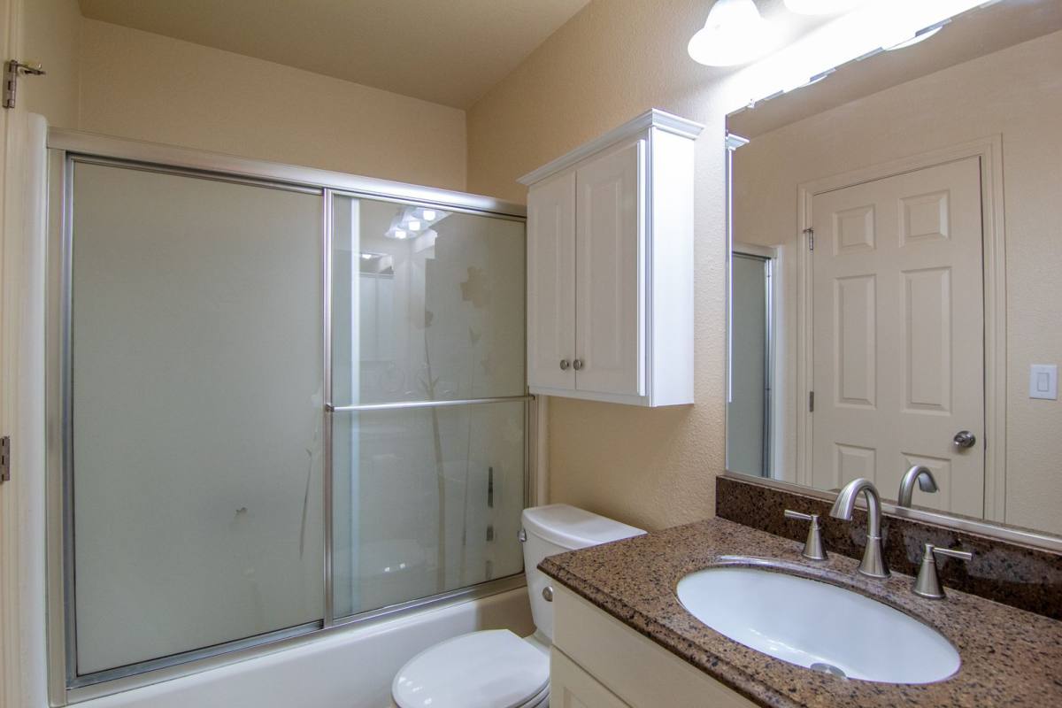 Apartment for rent at 1880 Conifer Way, Redding, CA 96002