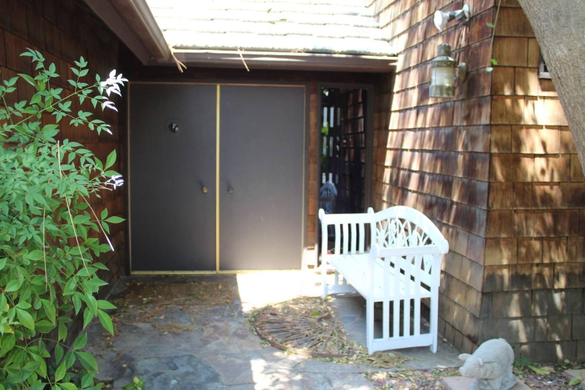 House for rent at 4301 Flintridge Dr, Bakersfield, CA 93306