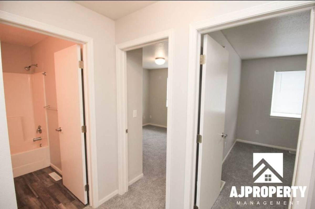 Townhouse for rent at 4907 S Tennis Lane, Sioux Falls, SD 57106