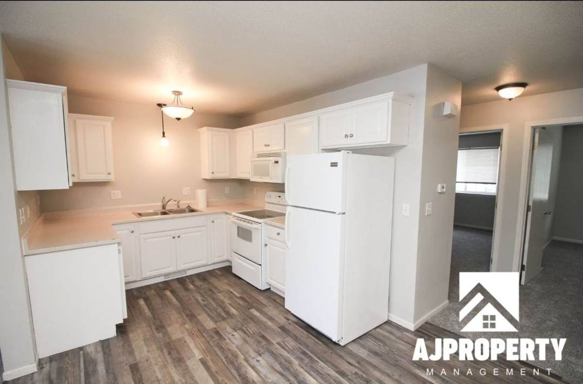 Townhouse for rent at 4907 S Tennis Lane, Sioux Falls, SD 57106