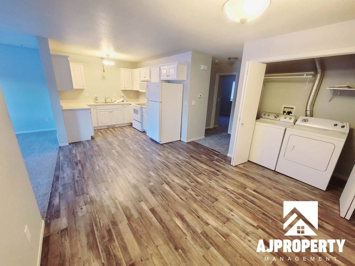 Townhouse for rent at 4907 S Tennis Lane, Sioux Falls, SD 57106