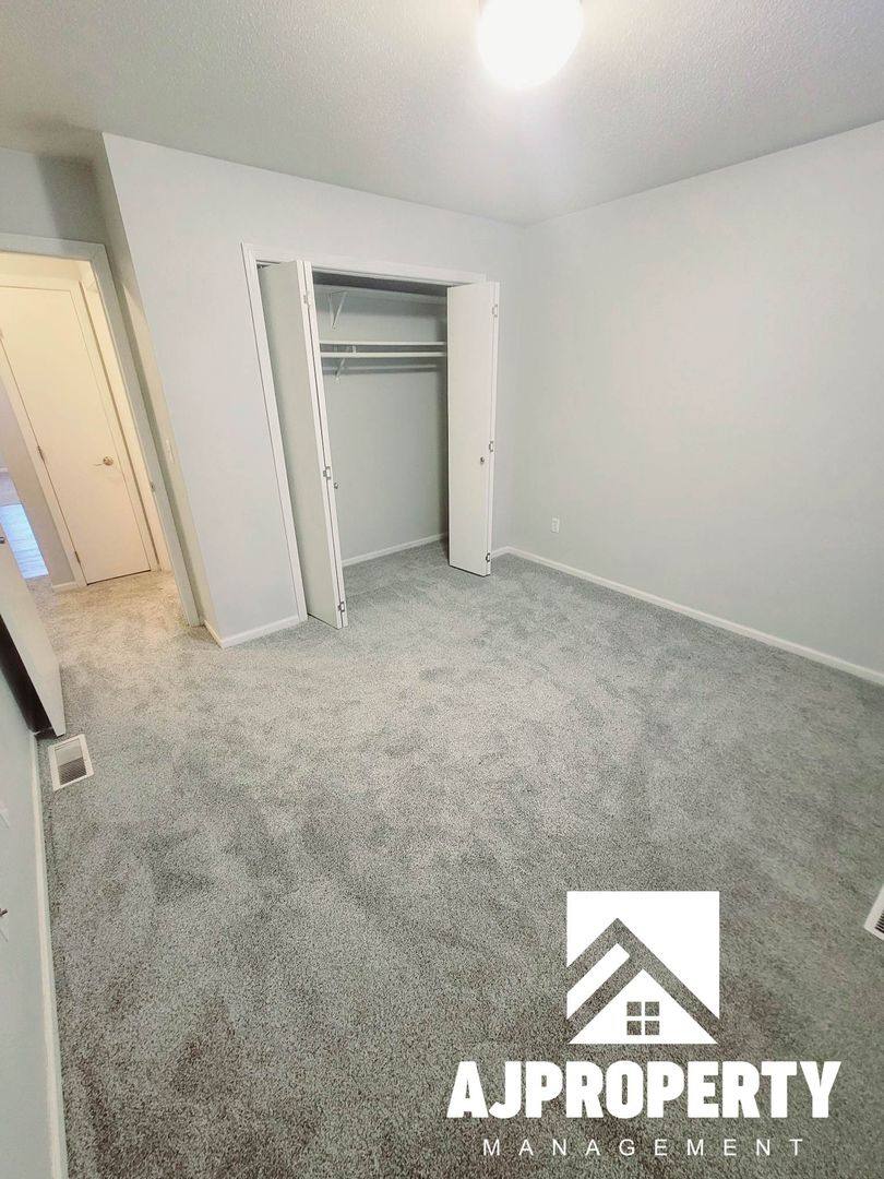 Townhouse for rent at 4907 S Tennis Lane, Sioux Falls, SD 57106