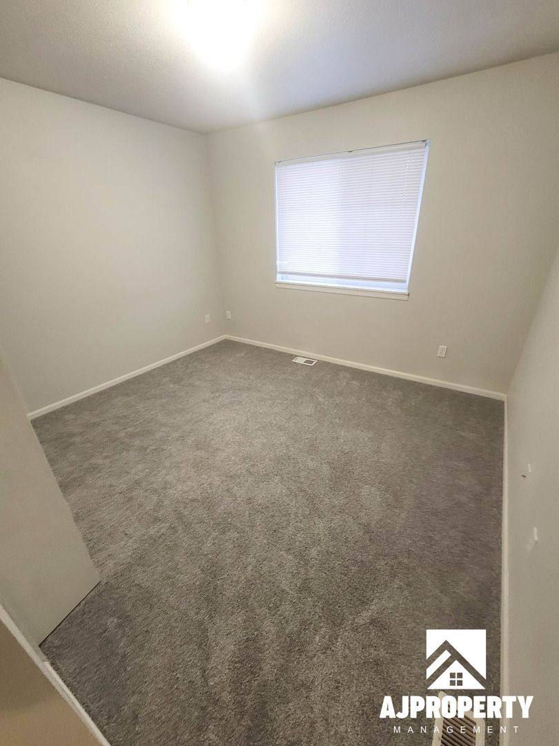Townhouse for rent at 4907 S Tennis Lane, Sioux Falls, SD 57106