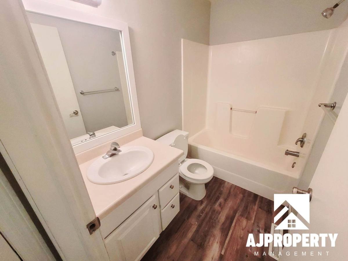Townhouse for rent at 4907 S Tennis Lane, Sioux Falls, SD 57106