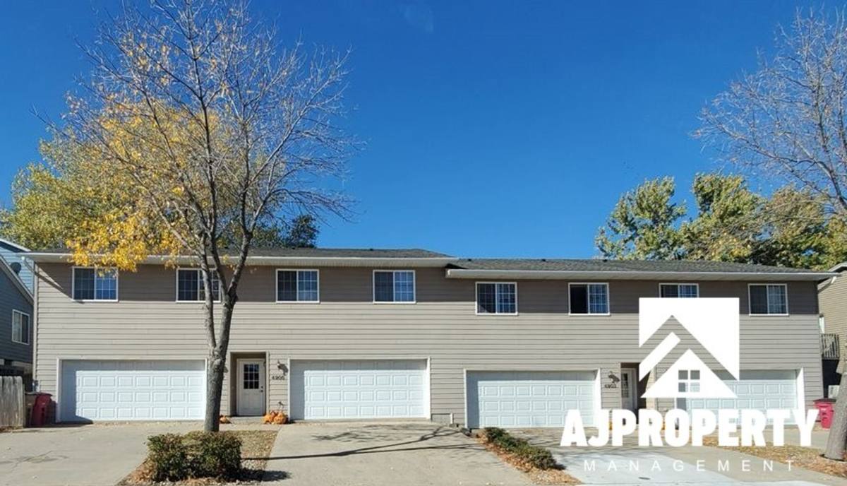 Townhouse for rent at 4907 S Tennis Lane, Sioux Falls, SD 57106