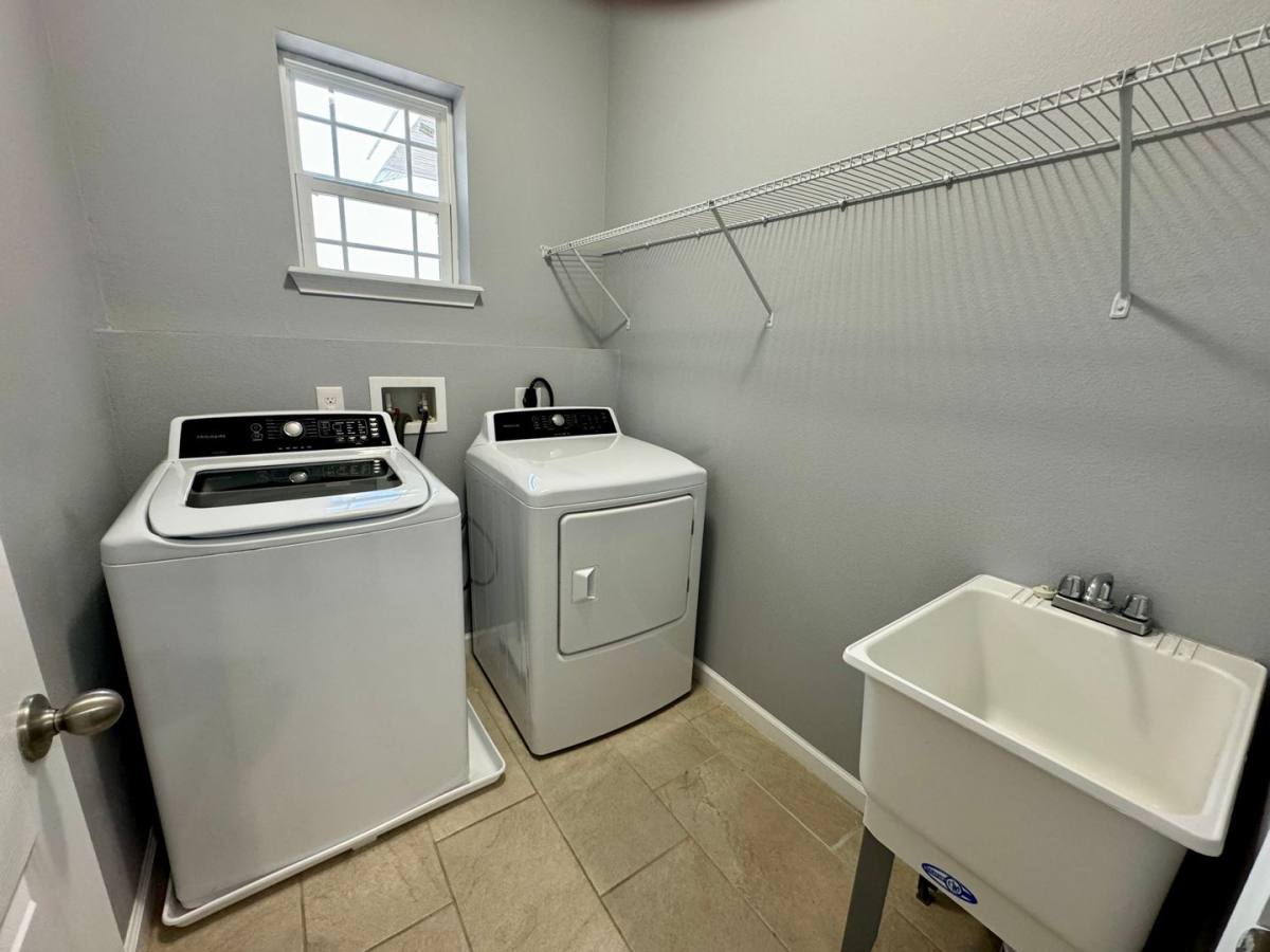Townhouse for rent at 930 Lakefront Village Dr, Clermont, FL 34711