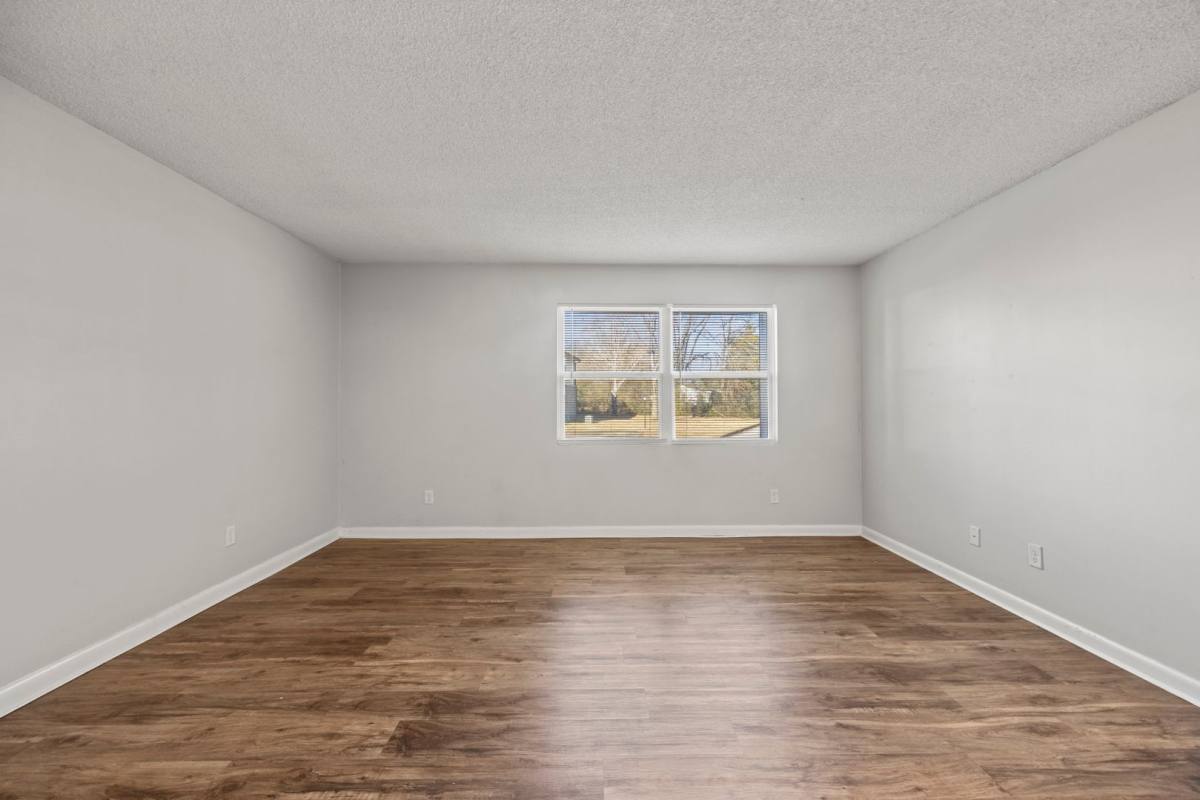 Apartment for rent at 205 Eveningside Dr, Soddy Daisy, TN 37379