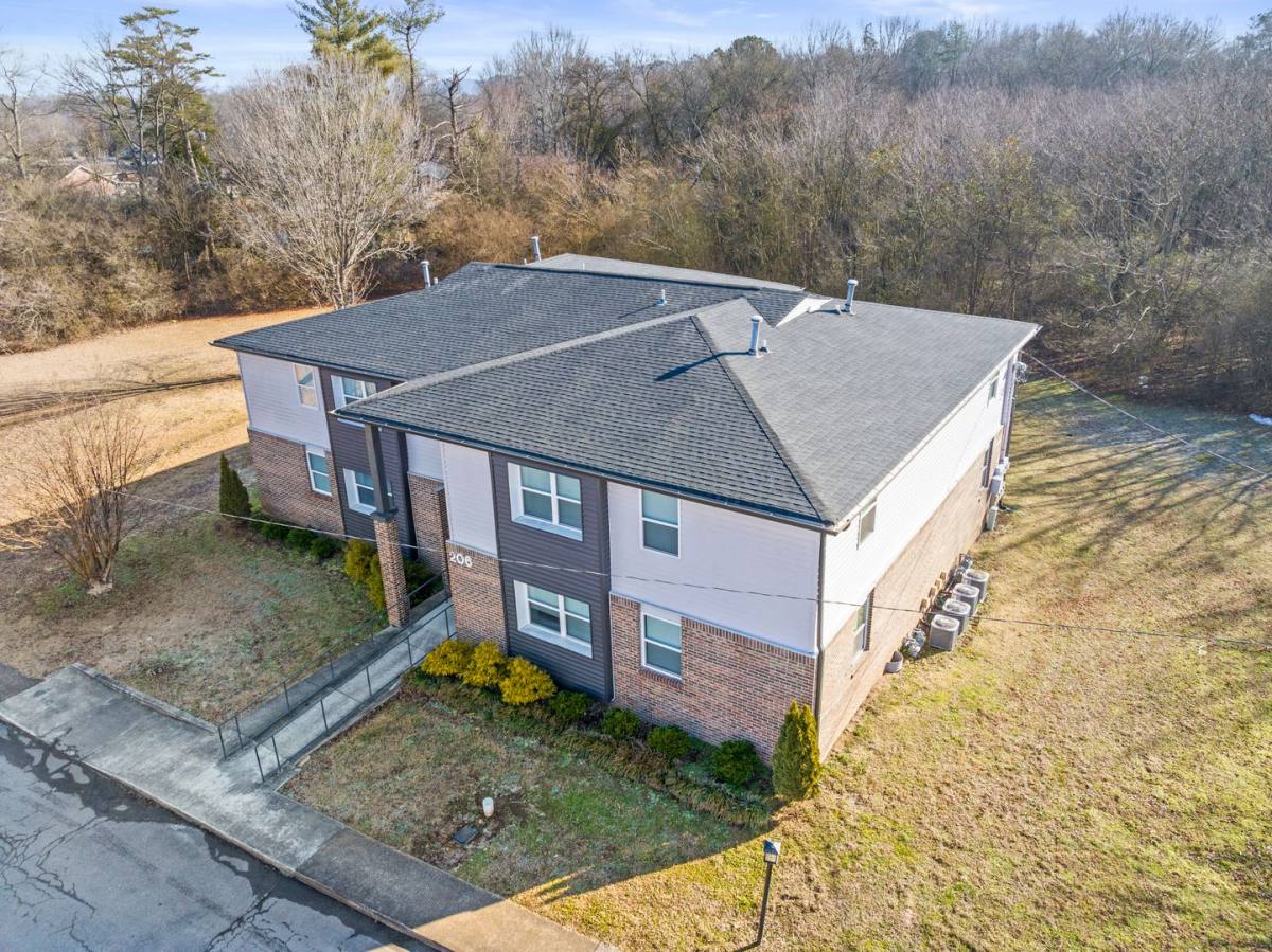 Apartment for rent at 205 Eveningside Dr, Soddy Daisy, TN 37379