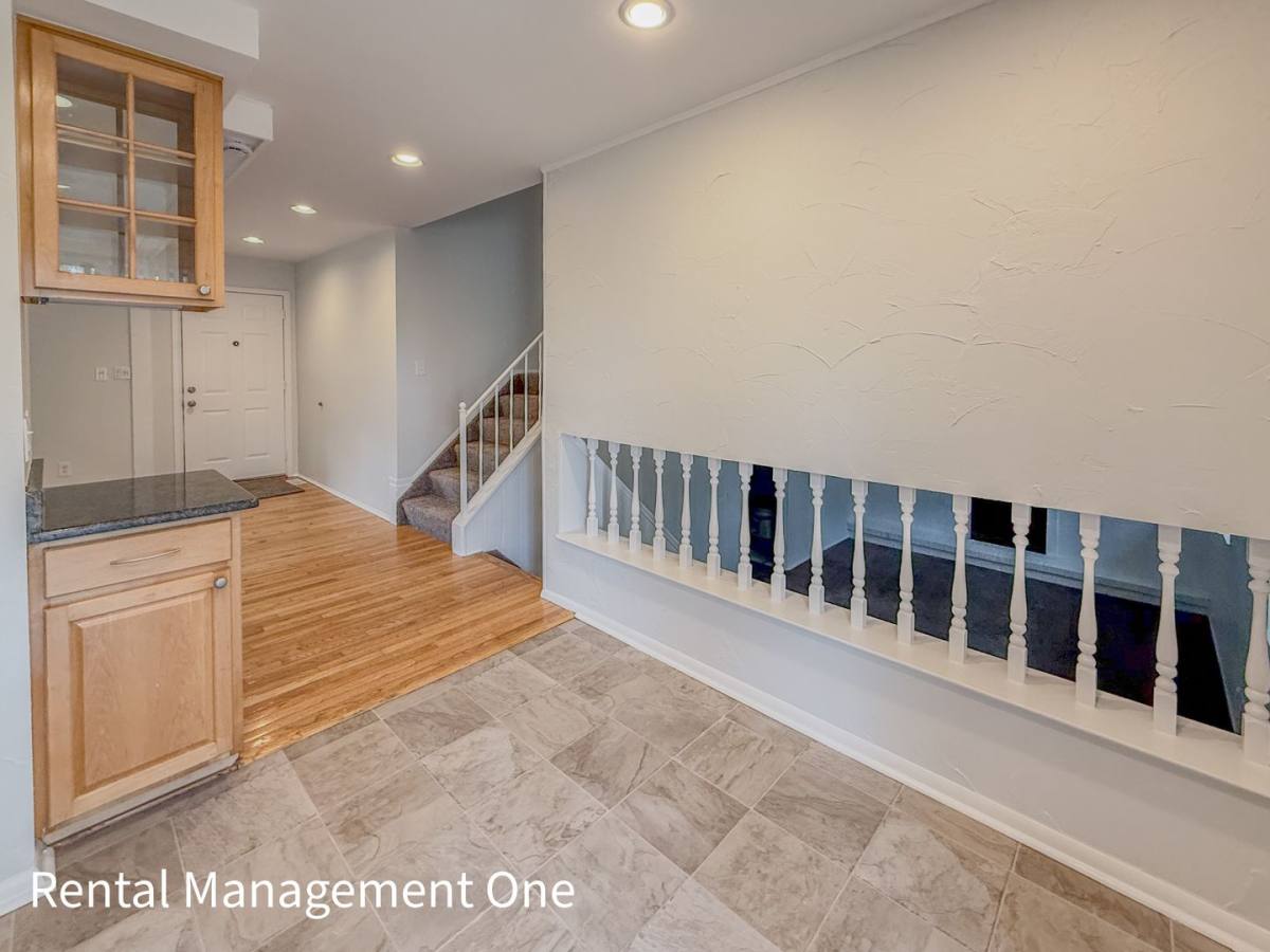 5604 Haymeadow Dr, West Bloomfield, MI 48322 - House for Rent - Image 7