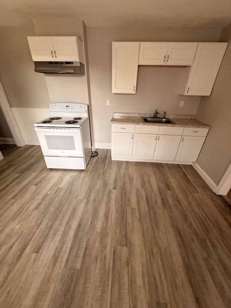 Apartment for rent at 1370 Worcester St, Indian Orchard, MA 01151
