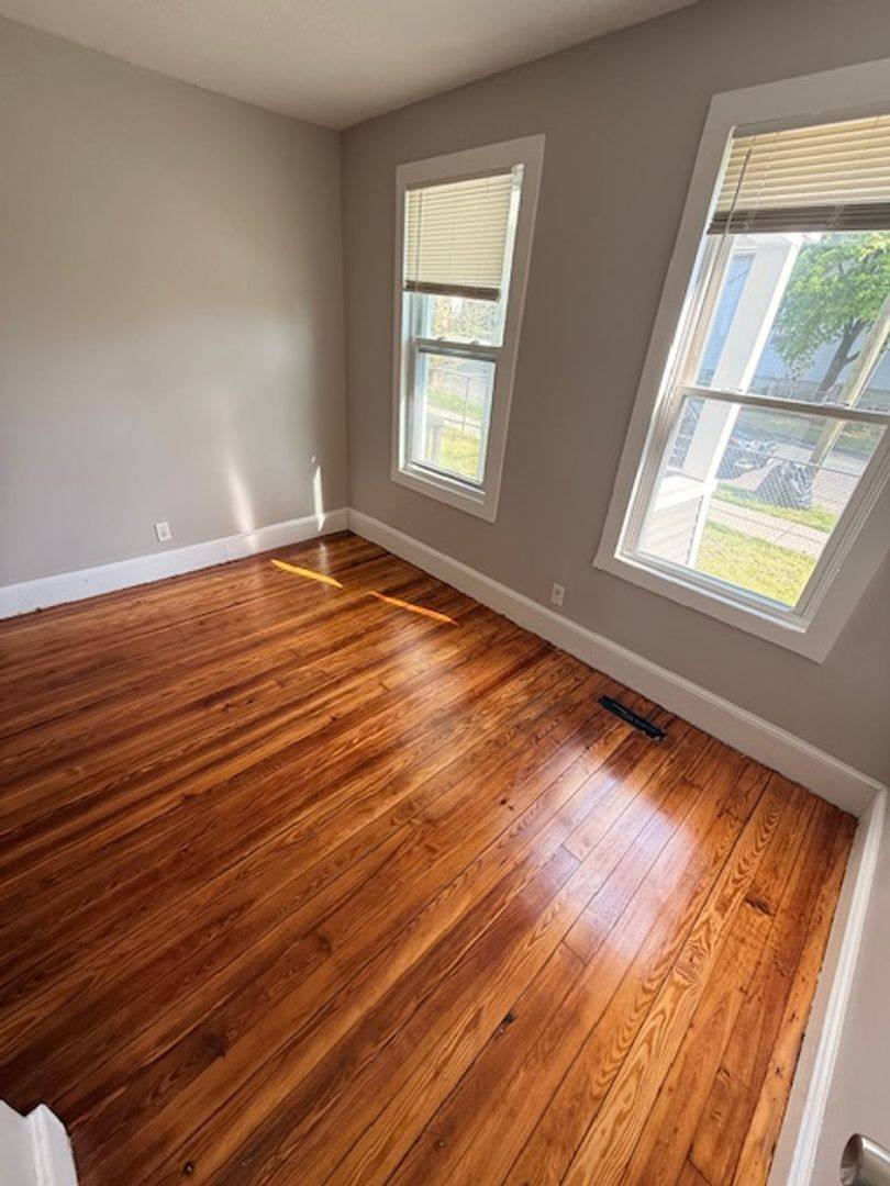 Apartment for rent at 1370 Worcester St, Indian Orchard, MA 01151