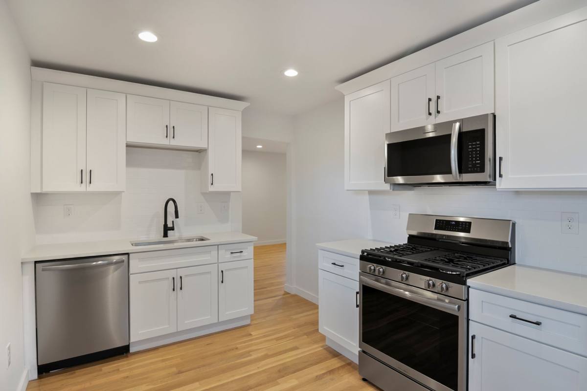 Apartment for rent at 4 Morris Ave, Edison, NJ 08837