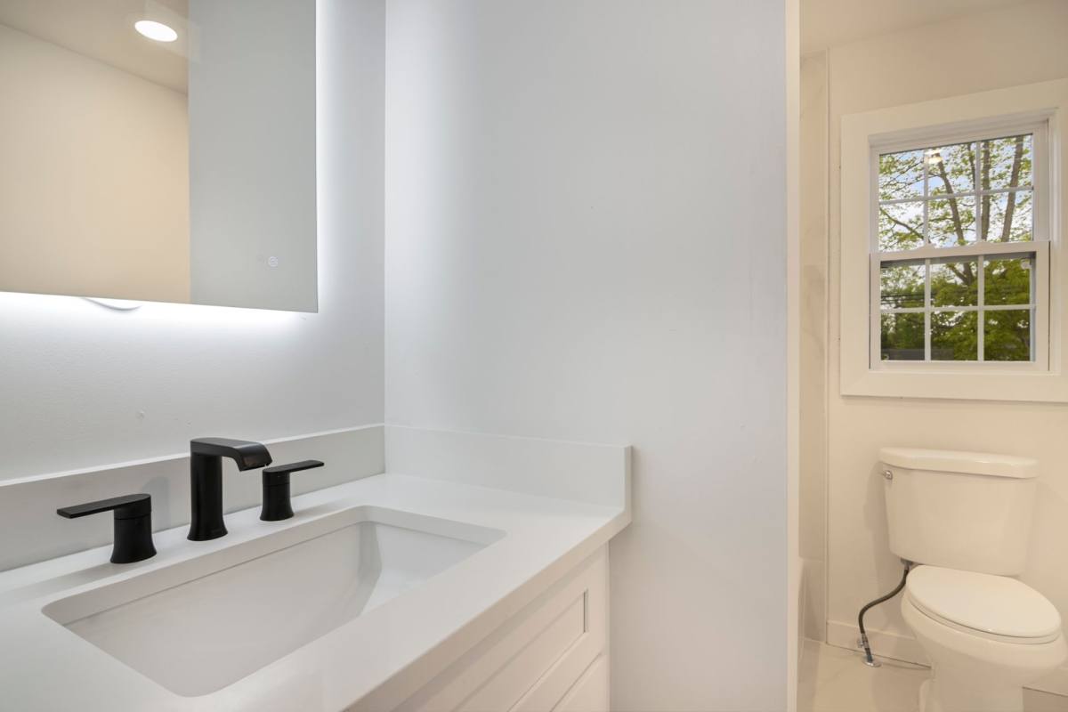 Apartment for rent at 4 Morris Ave, Edison, NJ 08837