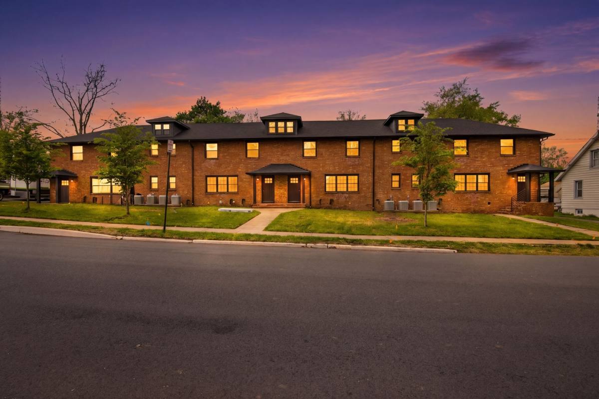 Apartment for rent at 4 Morris Ave, Edison, NJ 08837